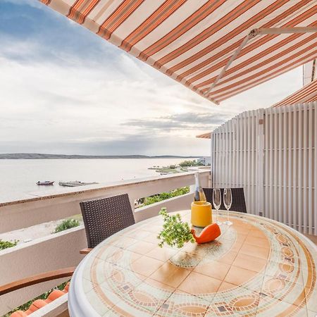 Ferienhaus Rajka Kustići 外观 照片