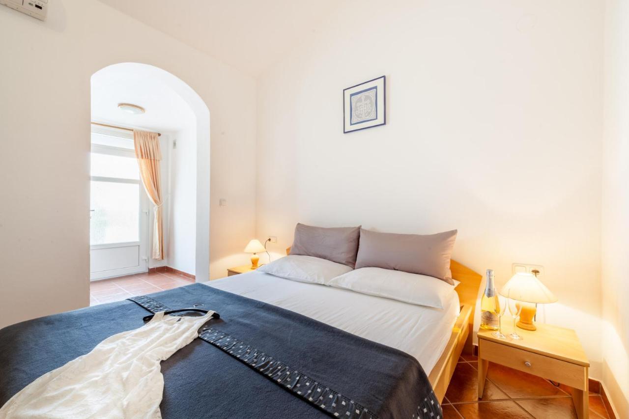 Ferienhaus Rajka Kustići 外观 照片